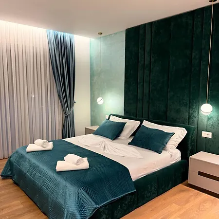 Апартаменты 22 Luxury Free Parking Тирана